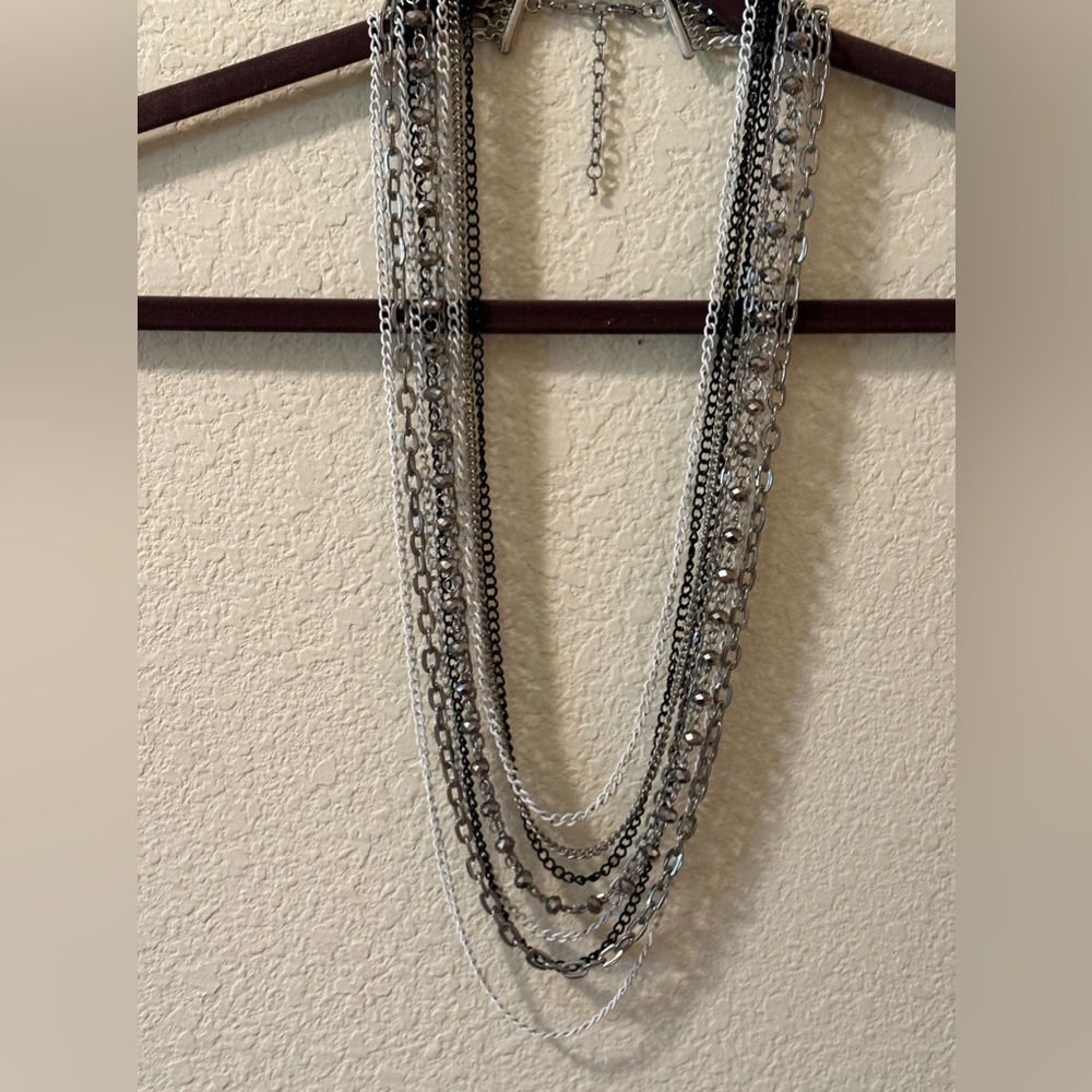 10š„Multi chain necklace - Picture 4 of 10